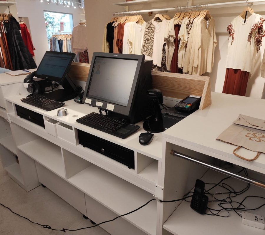 Preparación de tienda de ropa (1)