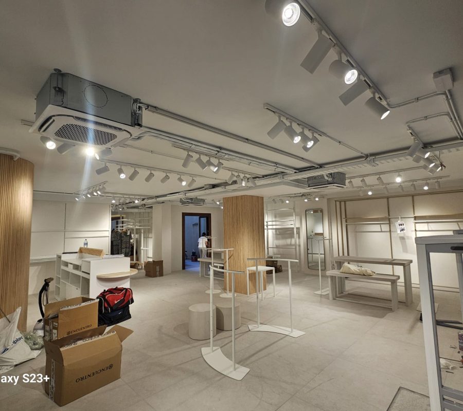 Preparación de tienda de ropa (11)